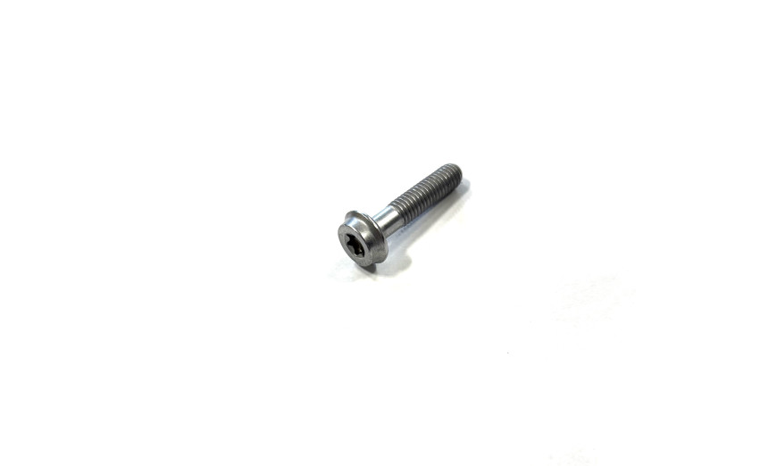 Болт M6*L28
