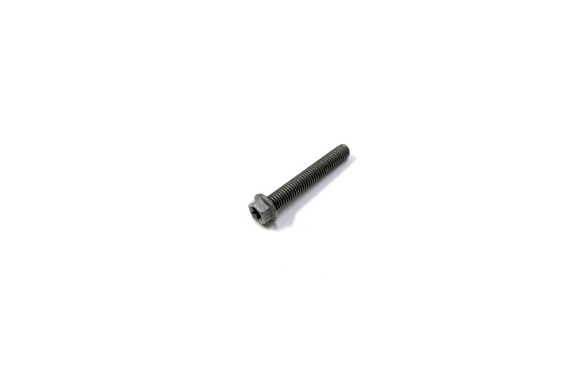 Болт M6*L40