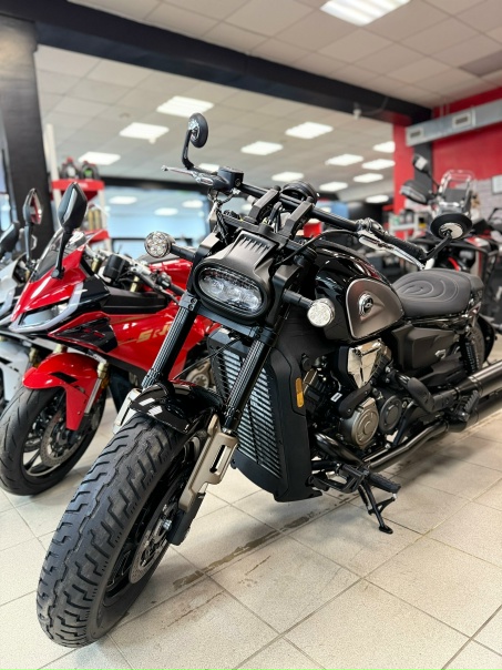 💥 Встречайте новую поставку мотоциклов QJMOTOR. Это бренд, который прямо сейчас меняет правила игры на дорогах, предлагая премиальное кач…