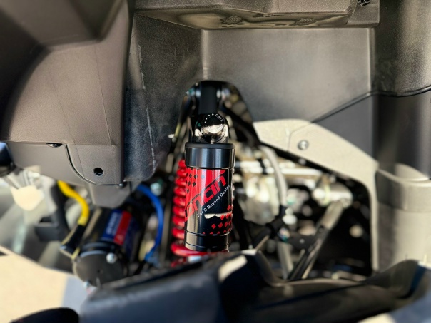 🔥 Хочешь, чтобы грязь тебя боялась? Тогда тебе нужен Loncin XWolf 700L Mud! 🔥